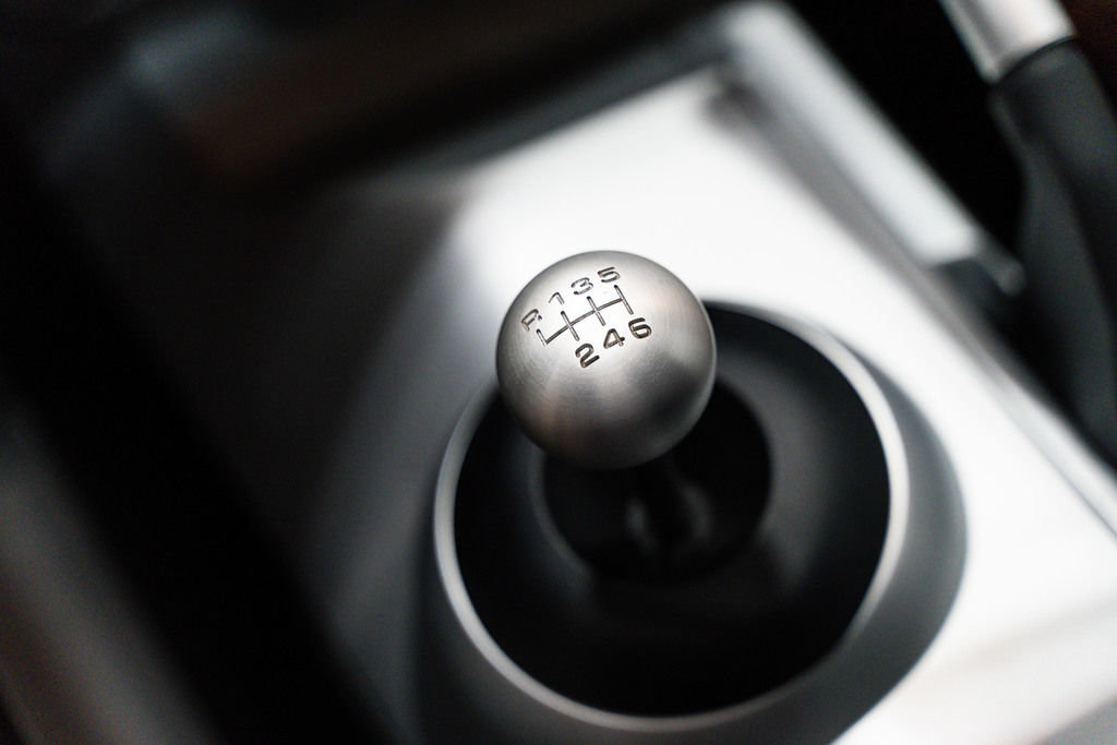 Used 2005 Ford GT RWD image 6