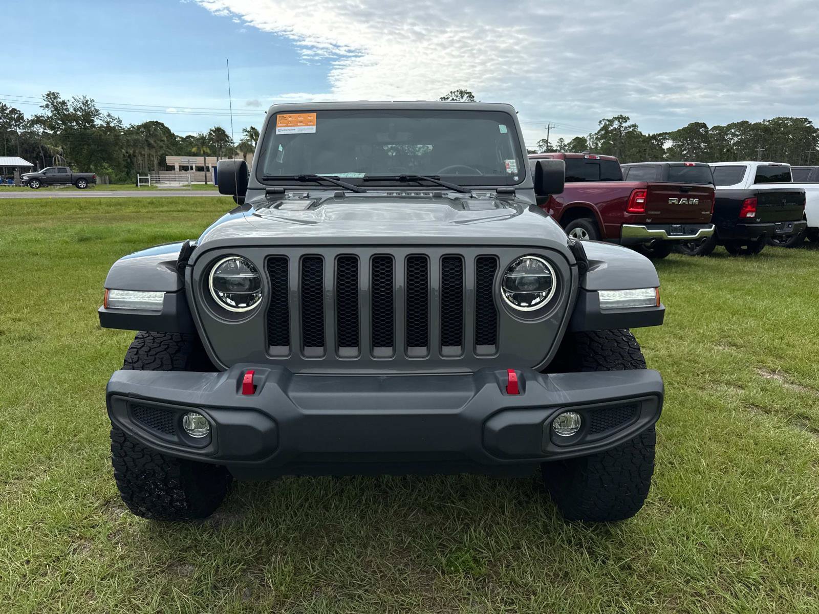 Used 2022 Jeep Wrangler Rubicon w/ LED Lighting Group AWD/4WD image 8