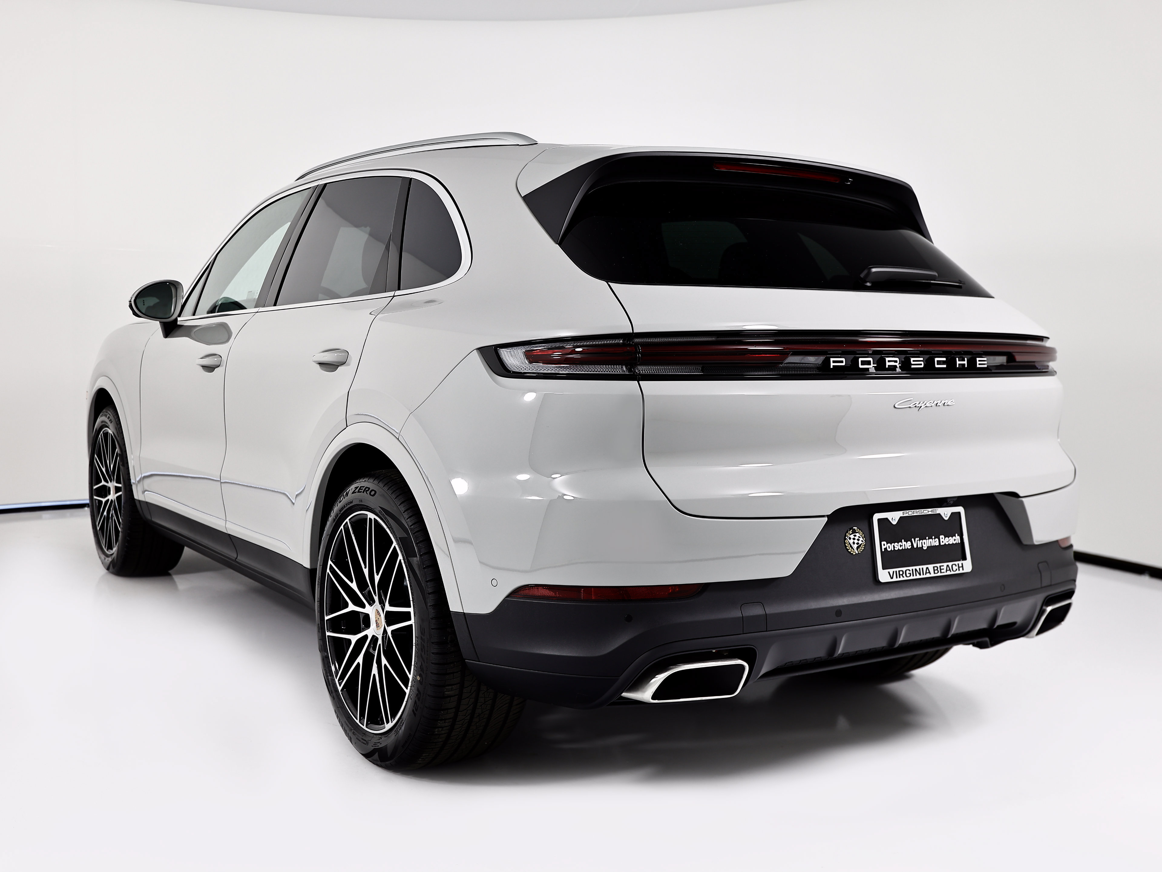 New 2026 Porsche Cayenne AWD/4WD image 3