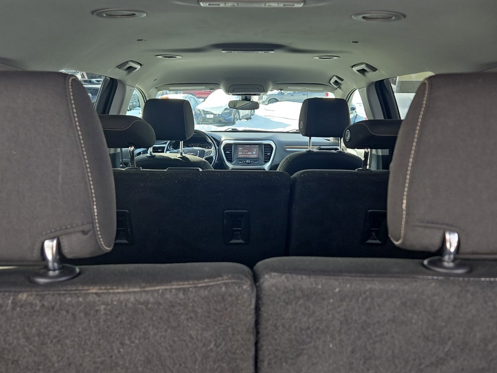 Used 2019 GMC Acadia SLE image 29