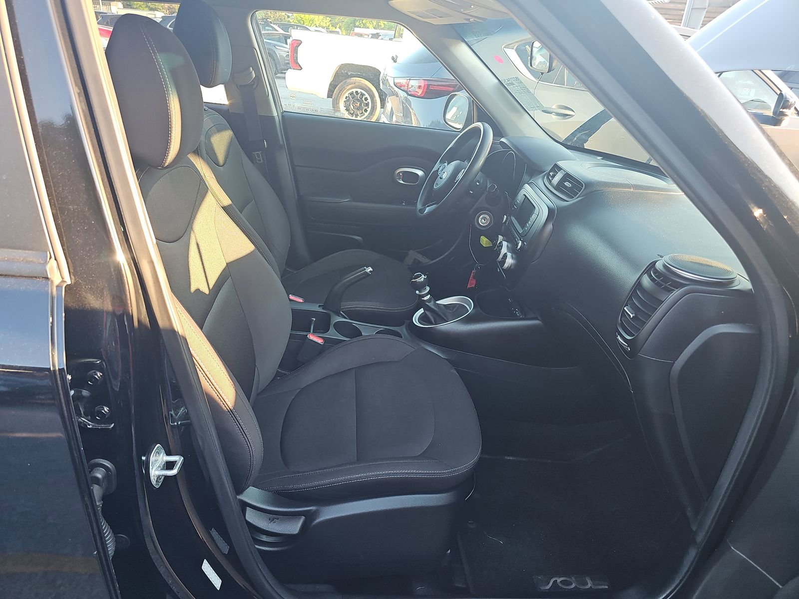 Used 2018 Kia Soul FWD image 10
