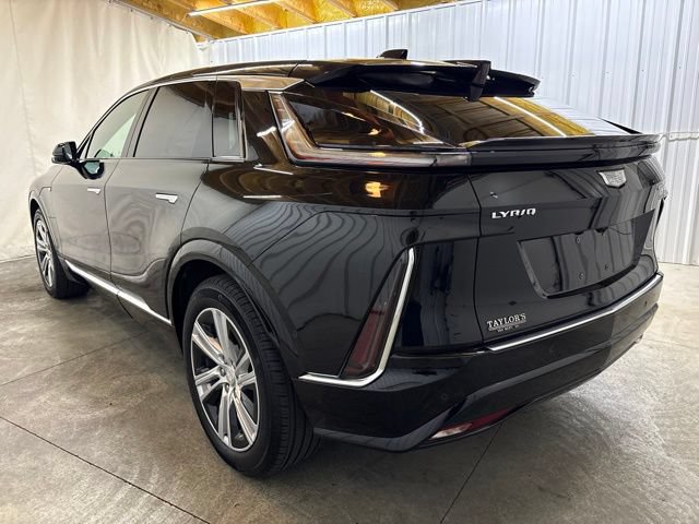 Used 2024 Cadillac Lyriq Tech w/ Driver Assist Package AWD/4WD image 7