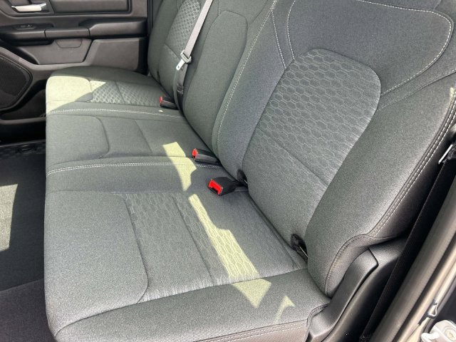 New 2027 RAM 1500 Express AWD/4WD image 19