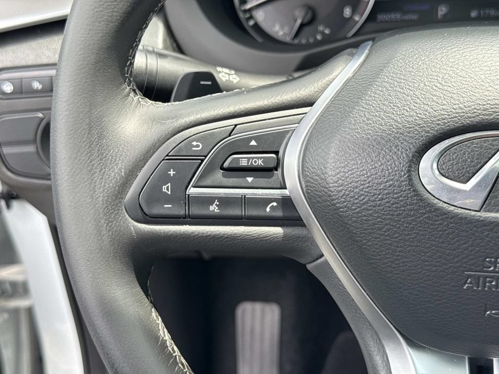 Used 2023 INFINITI QX50 Luxe AWD/4WD image 10