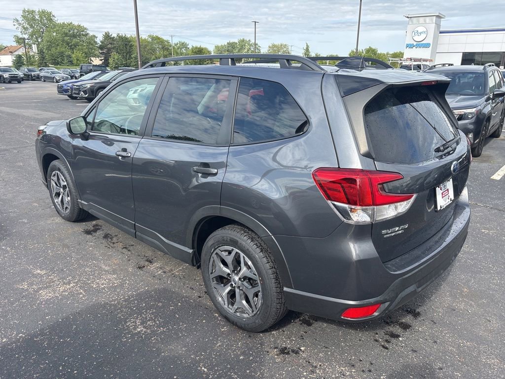 Certified 2024 Subaru Forester Premium AWD/4WD image 5