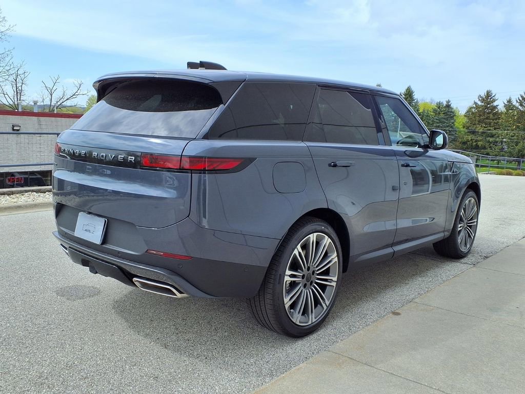 New 2026 Land Rover Range Rover Sport SE AWD/4WD image 5