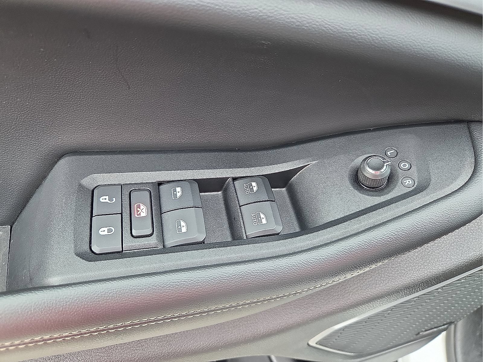 Used 2024 Jeep Grand Cherokee Limited 4xe AWD/4WD image 15