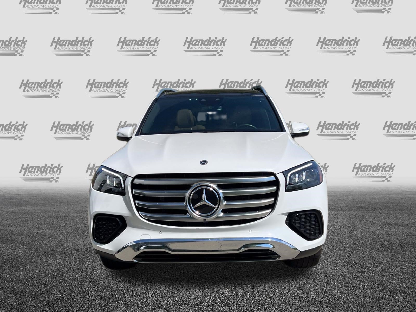 Certified 2025 Mercedes-Benz GLS 450 4MATIC image 3