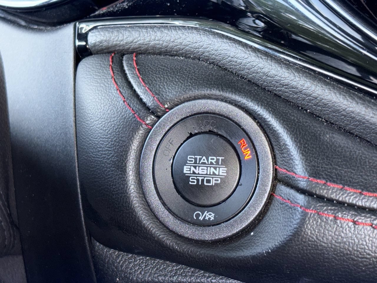 Used 2024 Dodge Durango GT RWD image 8