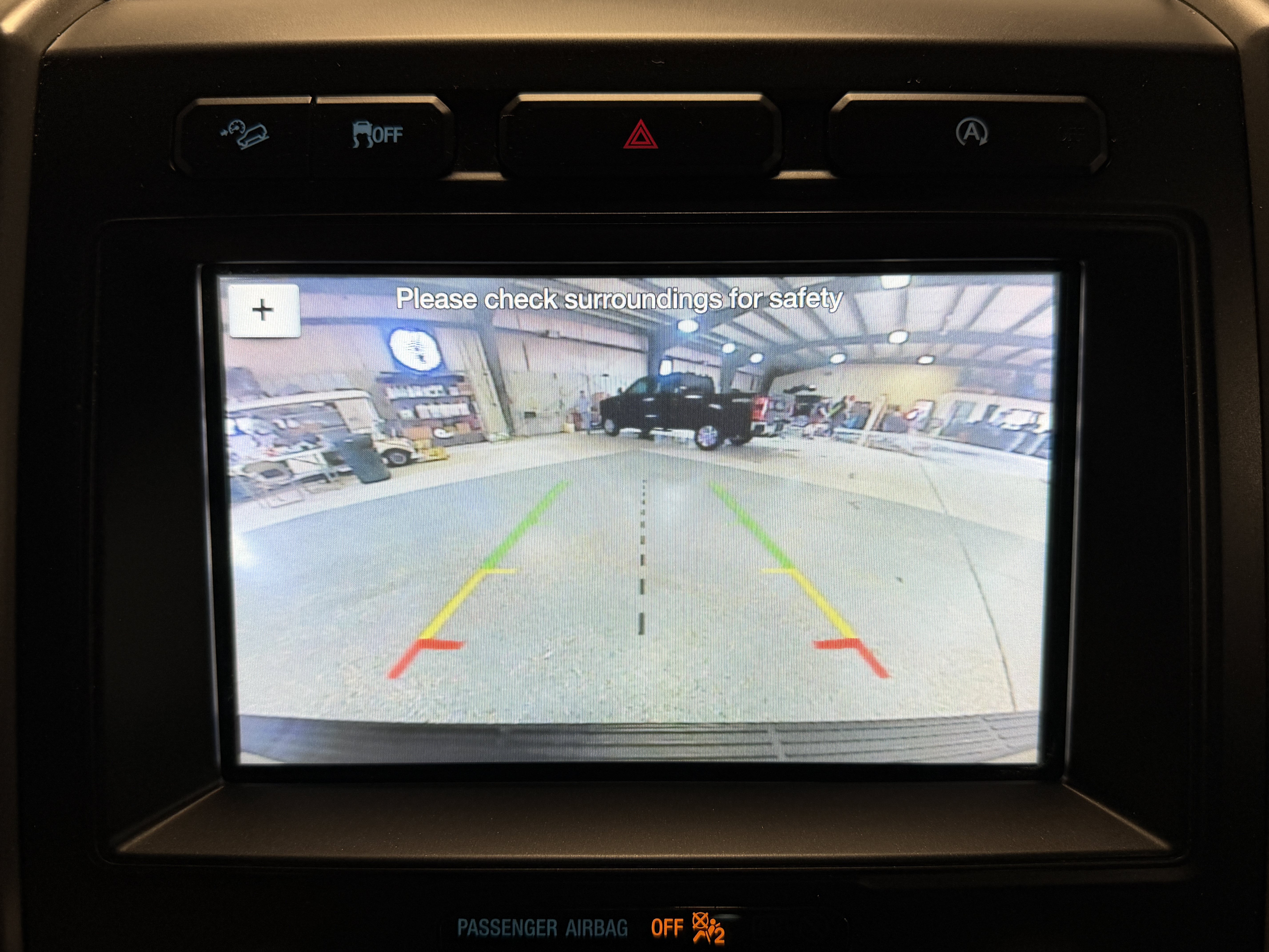 Used 2019 Ford Expedition XLT w/ Equipment Group 202A AWD/4WD image 8