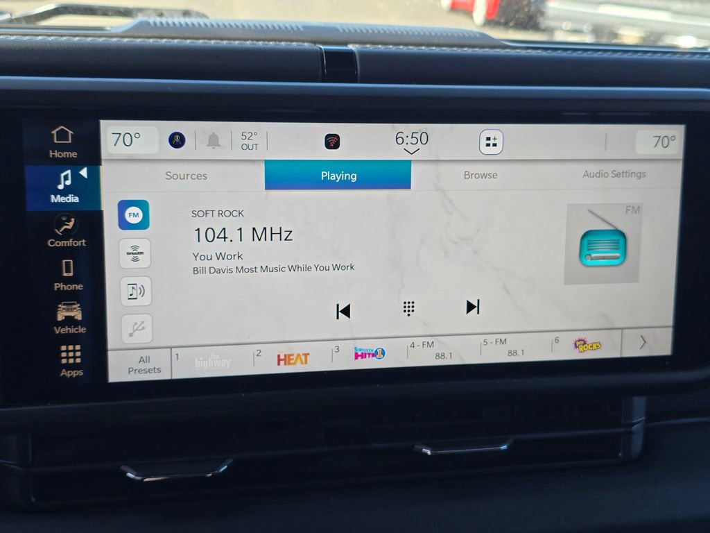 Used 2025 Jeep Wrangler Unlimited Rubicon image 27