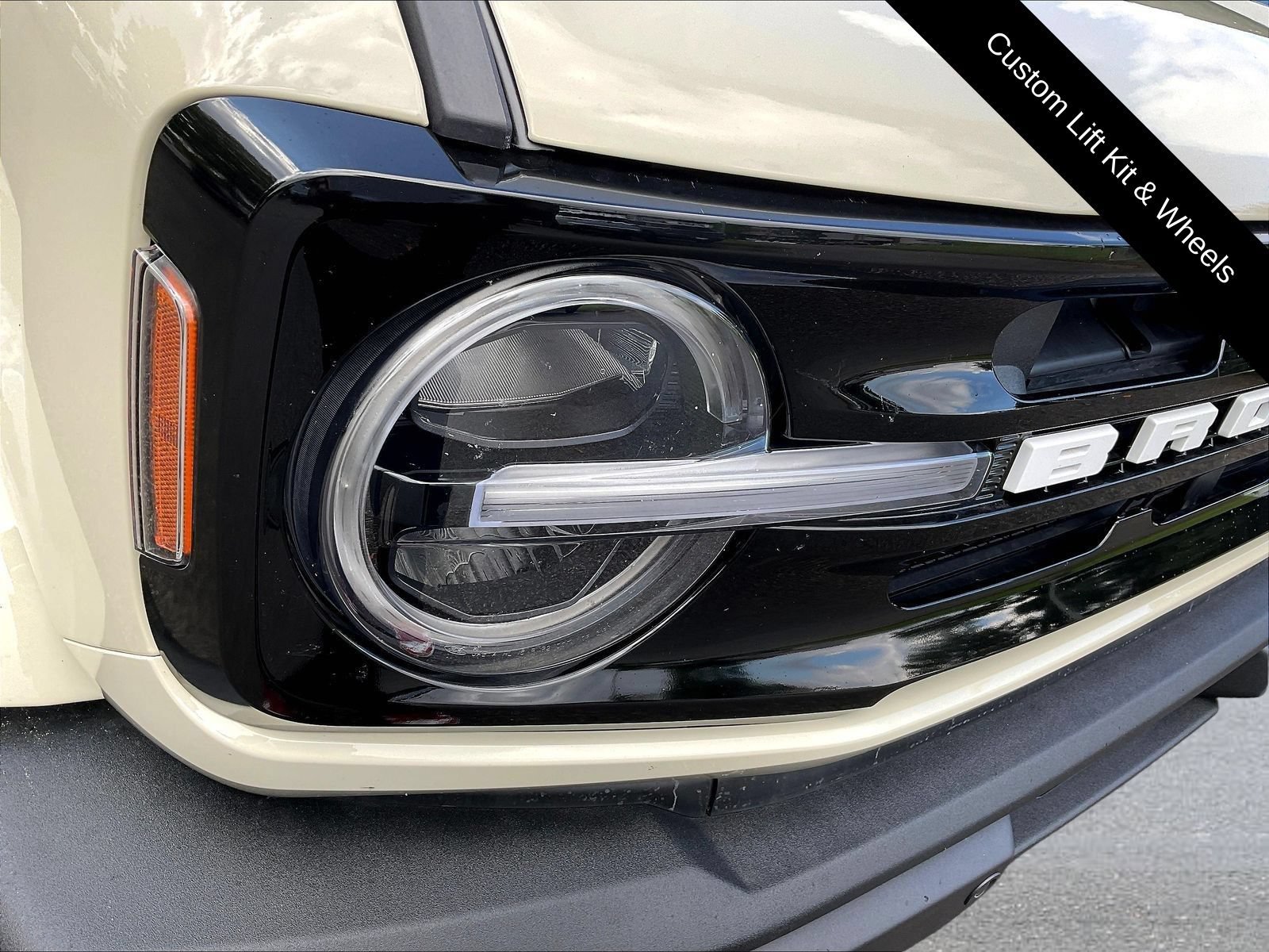 Used 2025 Ford Bronco Outer Banks AWD/4WD image 32