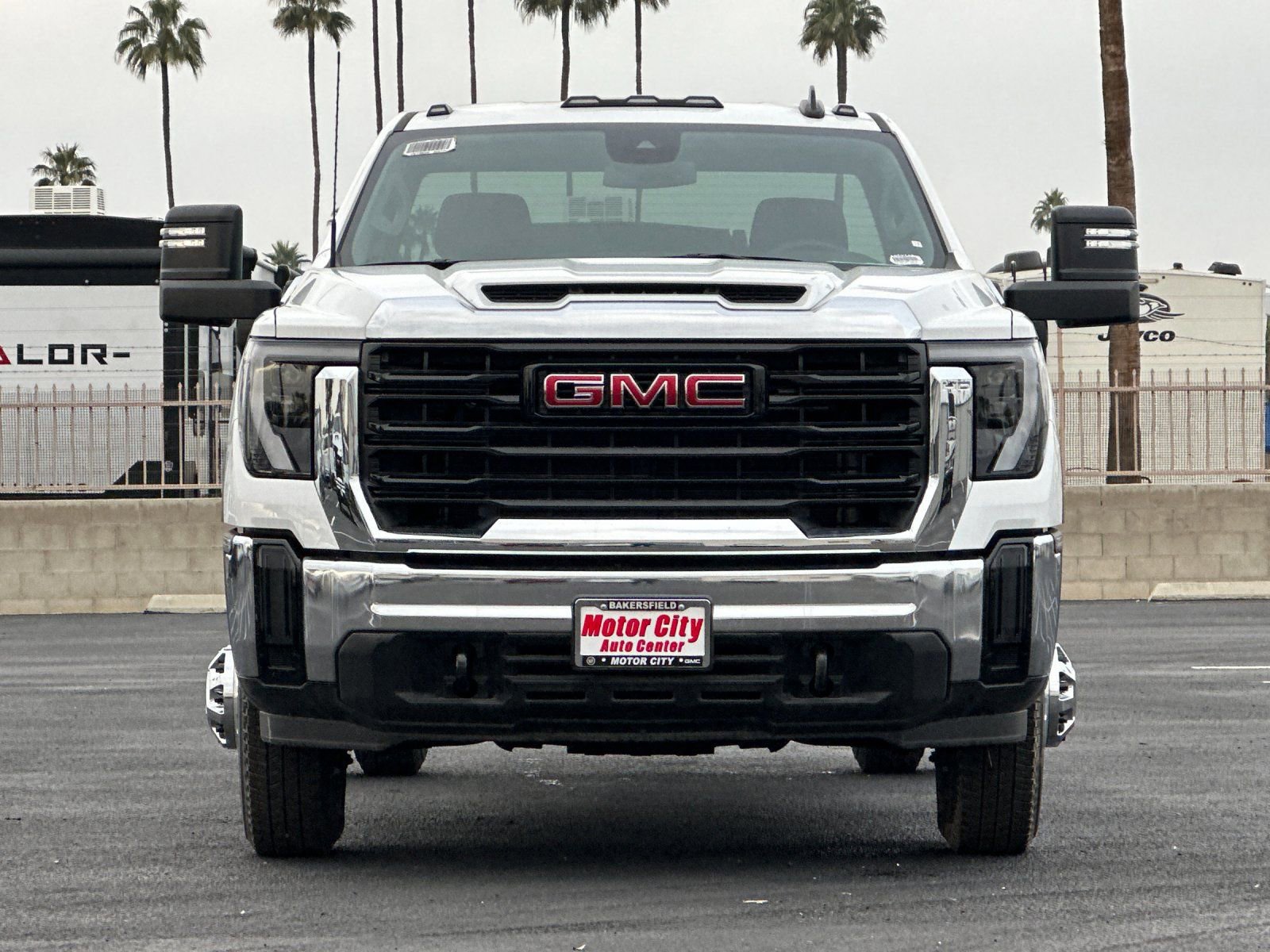 New 2025 GMC Sierra 3500 Pro w/ Convenience Package AWD/4WD image 9