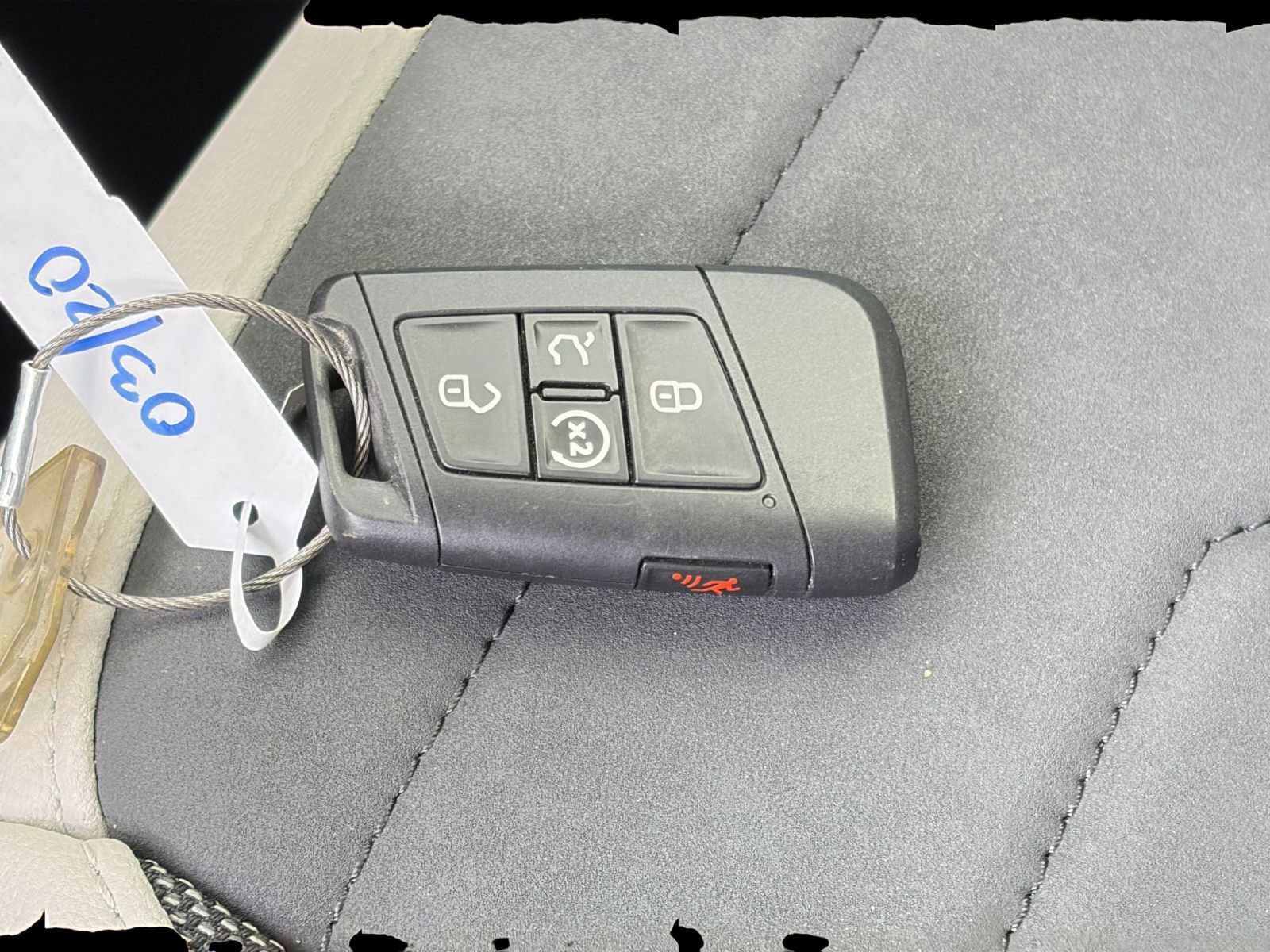 Used 2025 Volkswagen Taos SE image 21