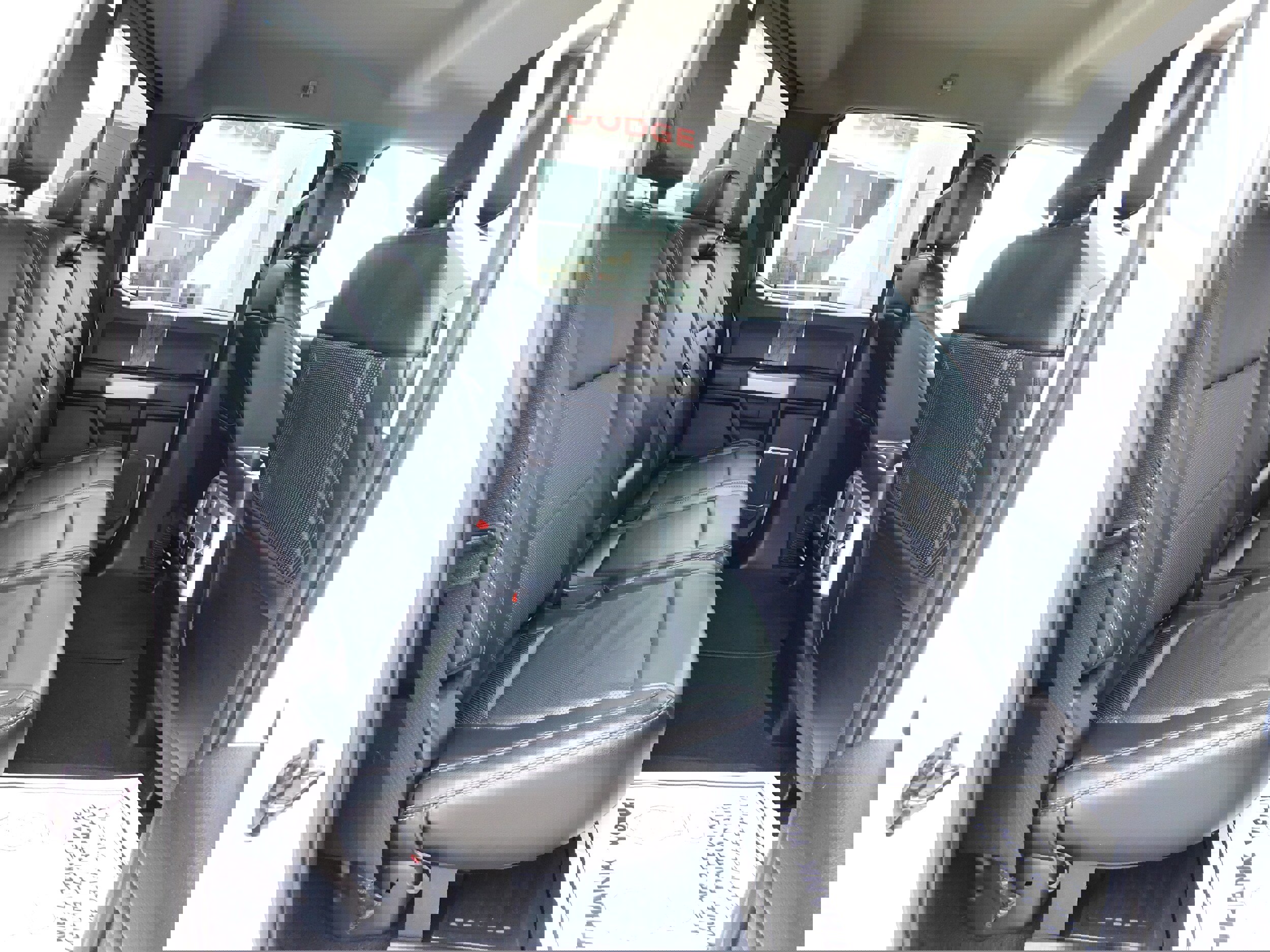 Used 2019 Ford F250 Lariat w/ Chrome Package image 12