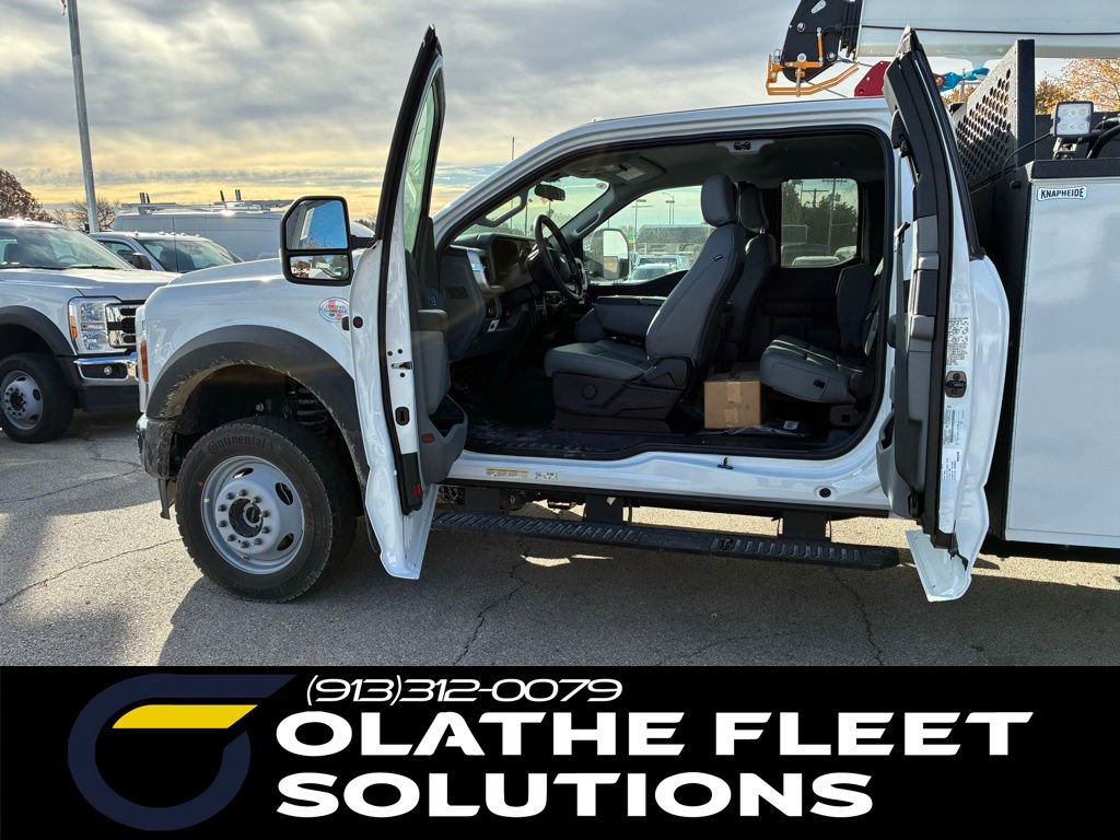 New 2026 Ford F550 4x4 Supercab Super Duty image 19