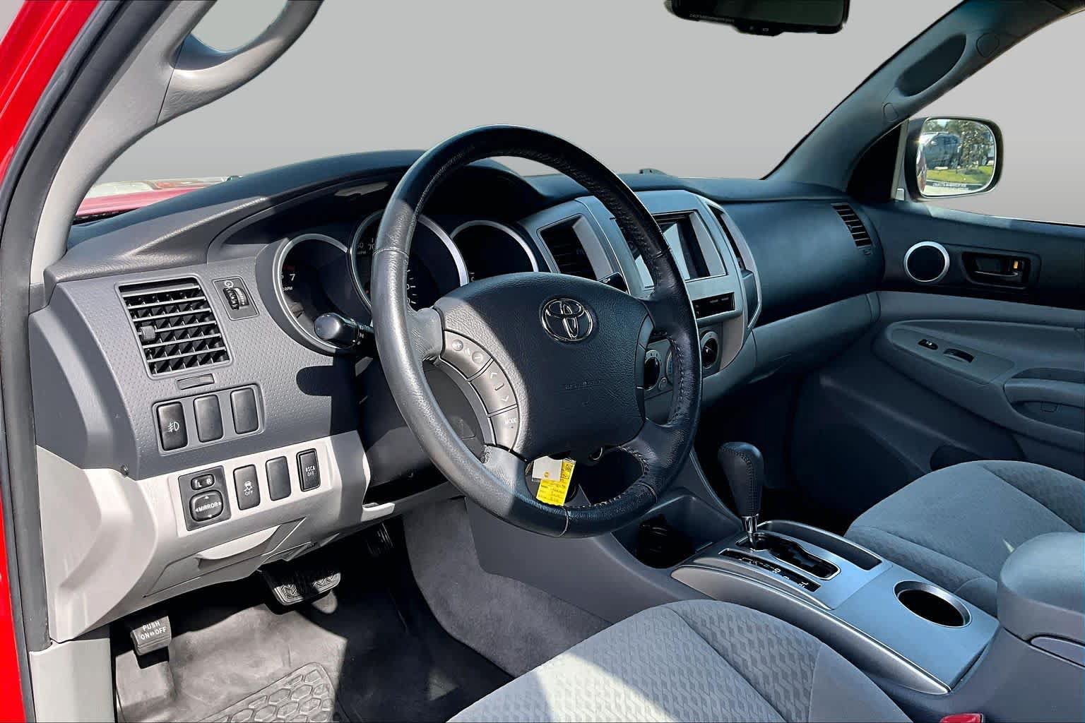 Used 2009 Toyota Tacoma PreRunner w/ SR5 Pkg #2 RWD image 17