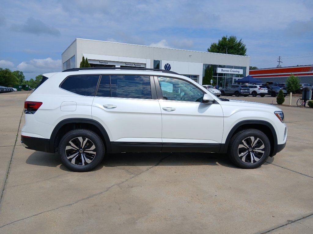 New 2026 Volkswagen Atlas SE FWD image 8