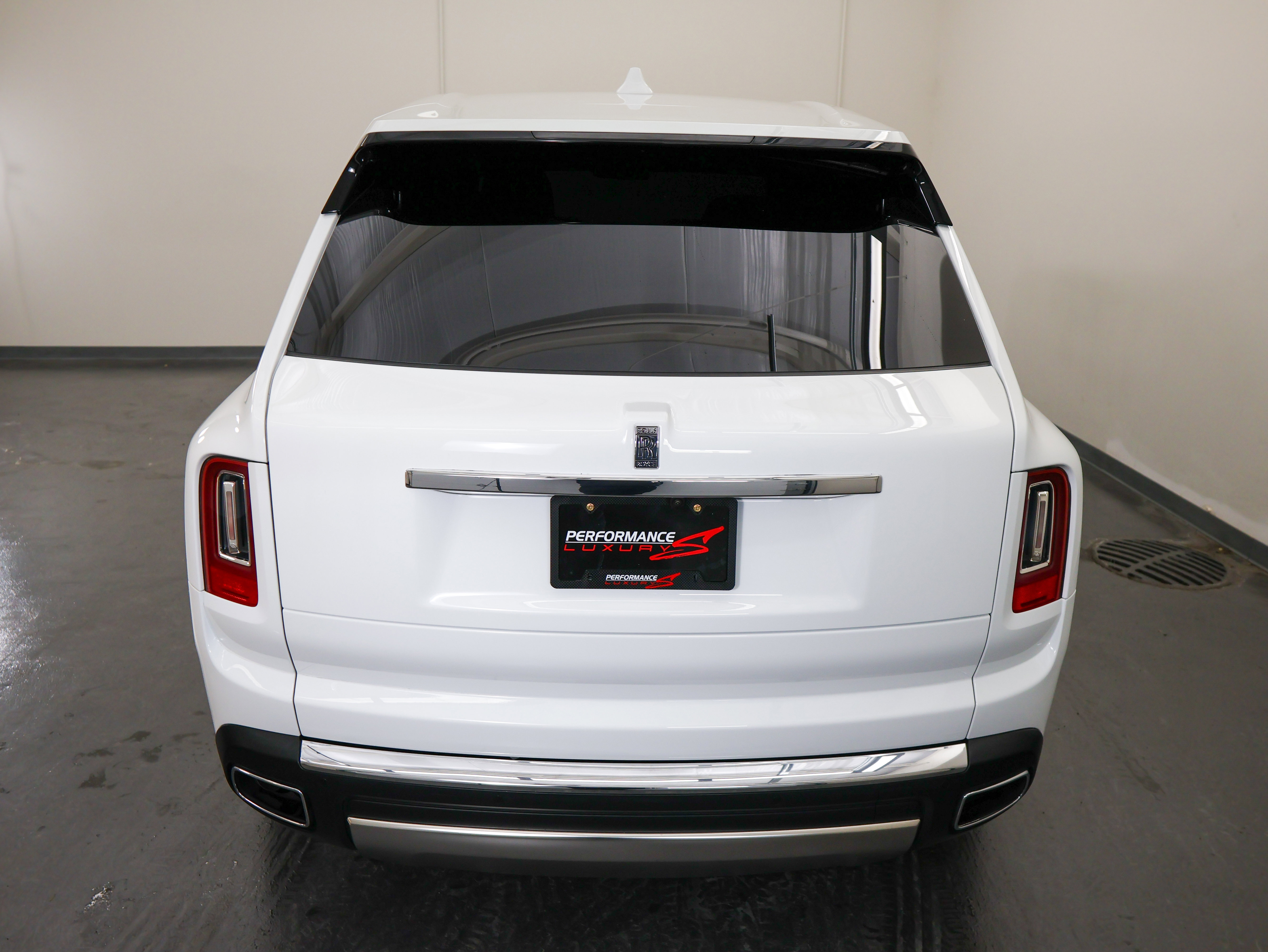 Used 2023 Rolls-Royce Cullinan image 12
