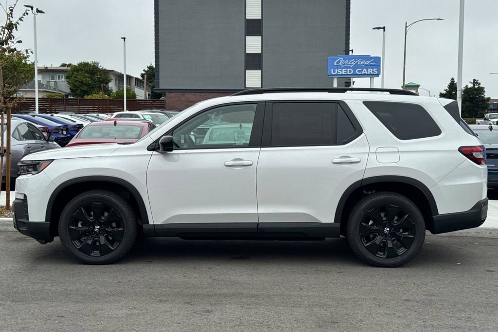New 2026 Honda Pilot Black Edition image 7