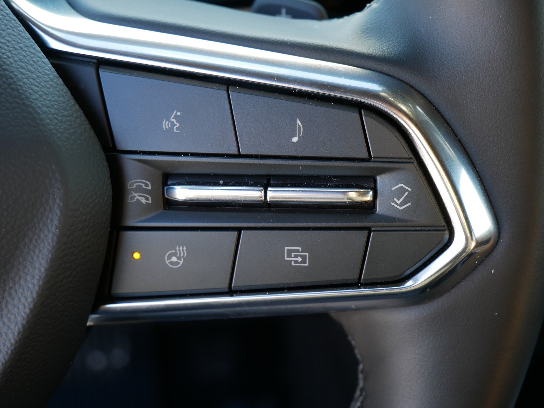 New 2026 Chevrolet Equinox ACTIV w/ Convenience Package III image 19