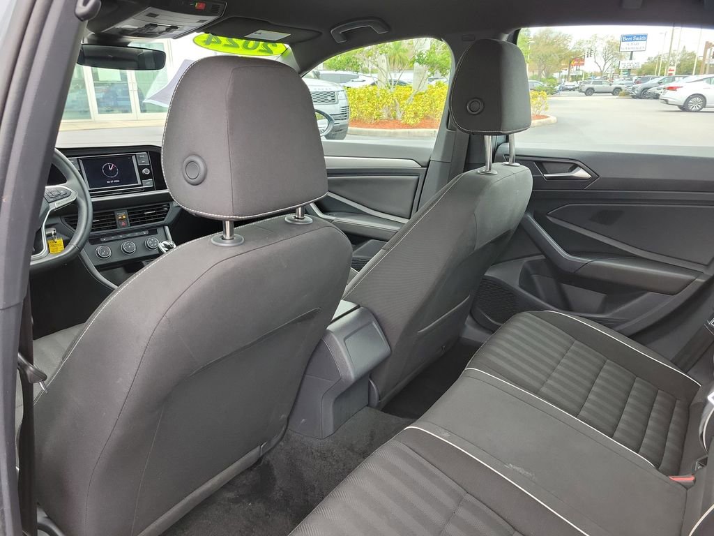 Used 2024 Volkswagen Jetta Sport image 10