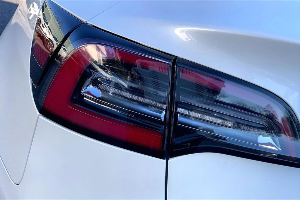 Used 2021 Tesla Model 3 Long Range image 28