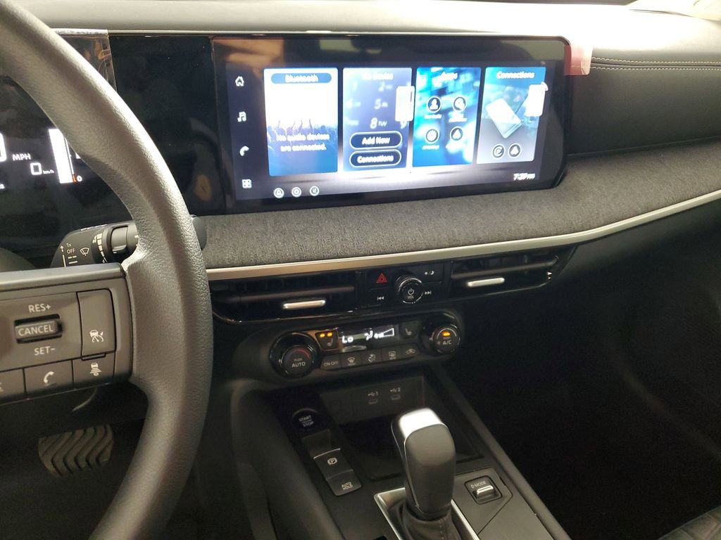 New 2026 Nissan Kicks SV w/ SV Premium Package image 17