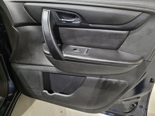 Used 2015 GMC Acadia SLE image 55