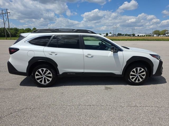Used 2023 Subaru Outback Premium AWD/4WD image 14