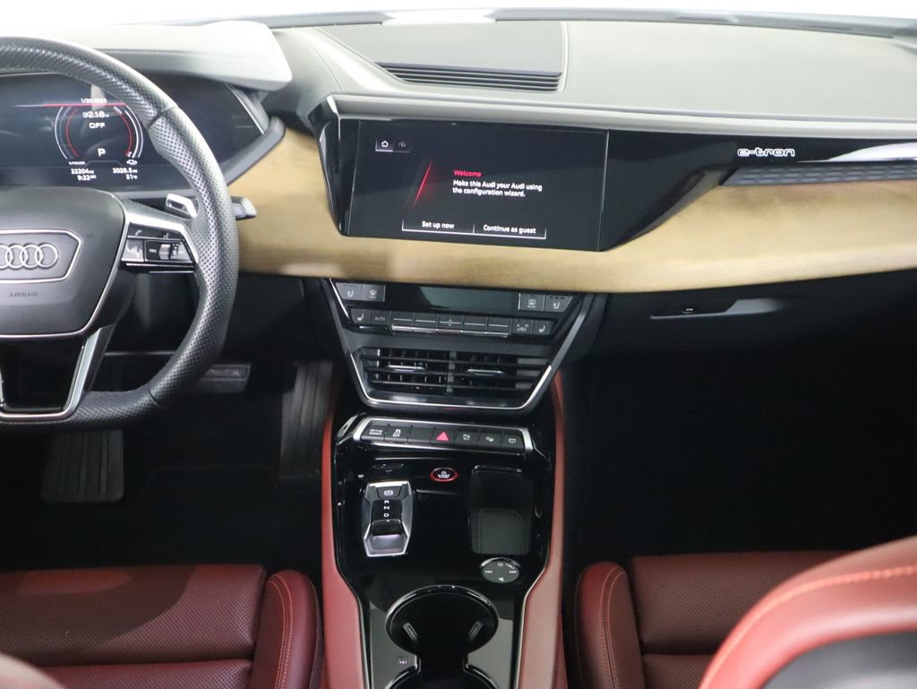 Certified 2023 Audi e-tron GT Prestige image 14