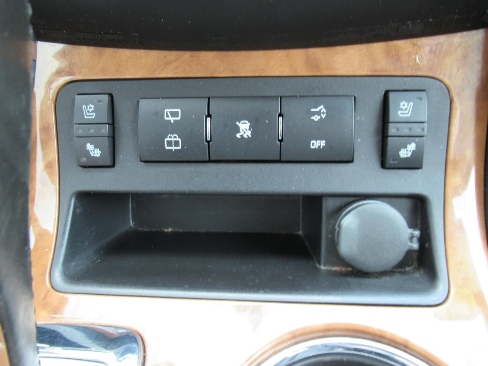 Used 2012 Buick Enclave Premium FWD image 29