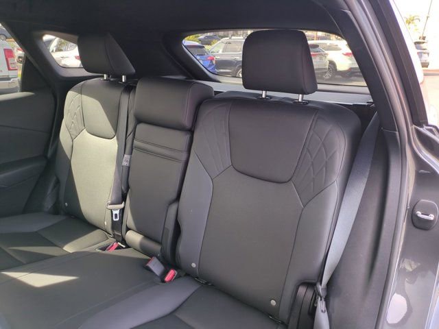 Used 2025 Lexus RX 350h w/ Convenience Package image 27