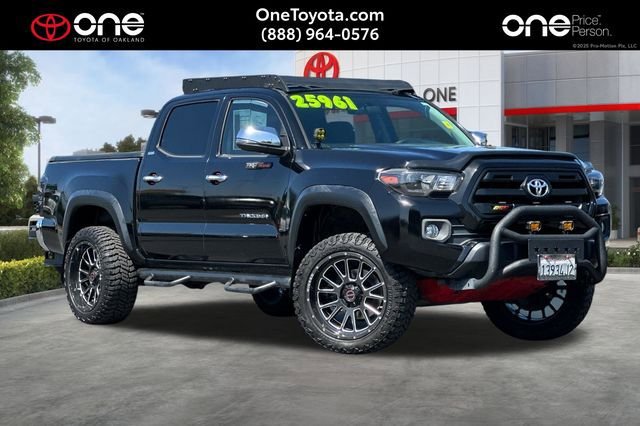 Used 2017 Toyota Tacoma SR w/ SR Convenience Package RWD image 1