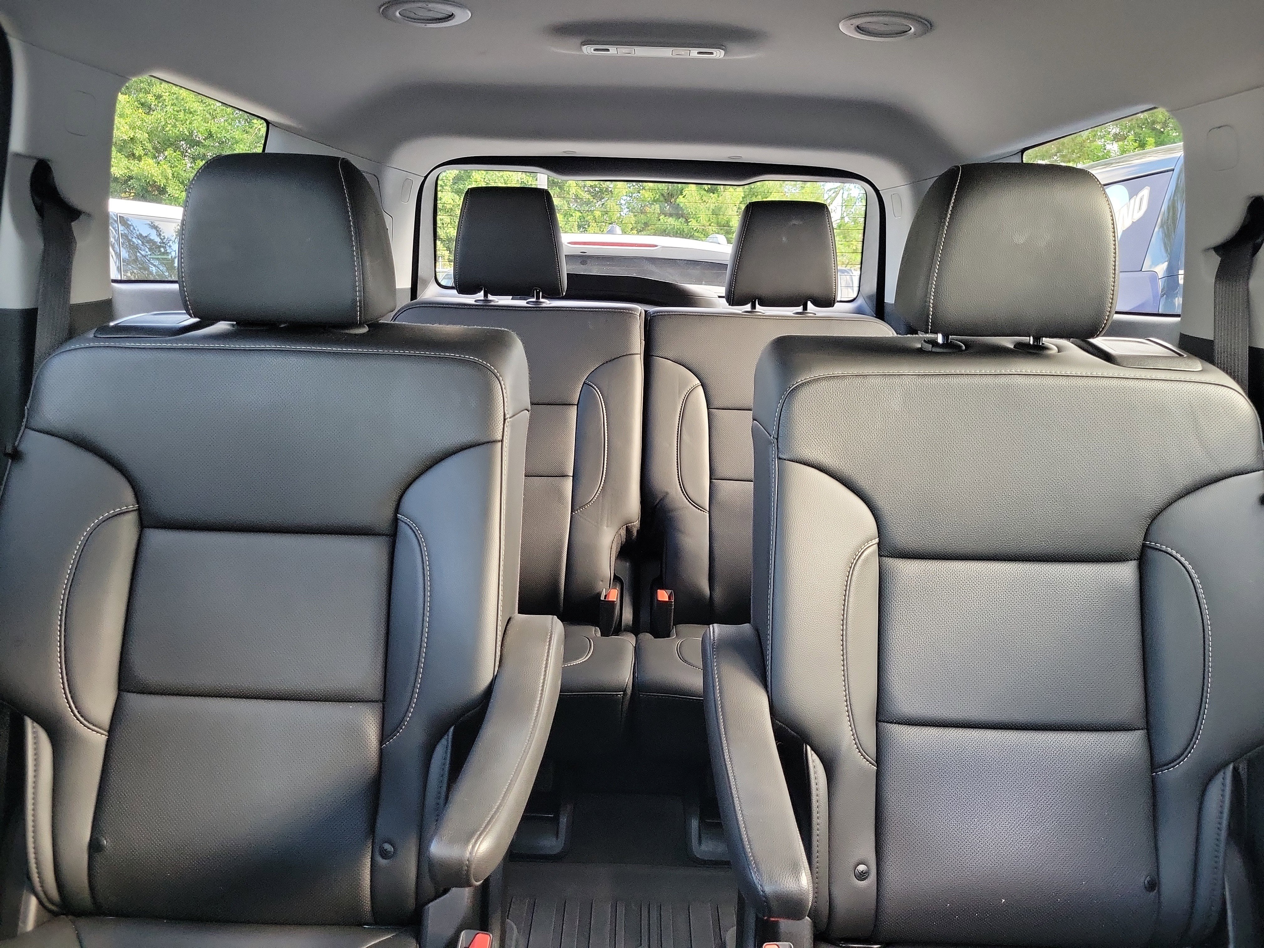 Used 2023 GMC Acadia SLT w/ Technology Package image 15