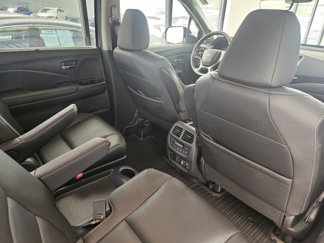 Used 2022 Honda Pilot Touring image 13