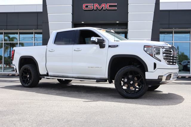 Used 2023 GMC Sierra 1500 Denali RWD image 2