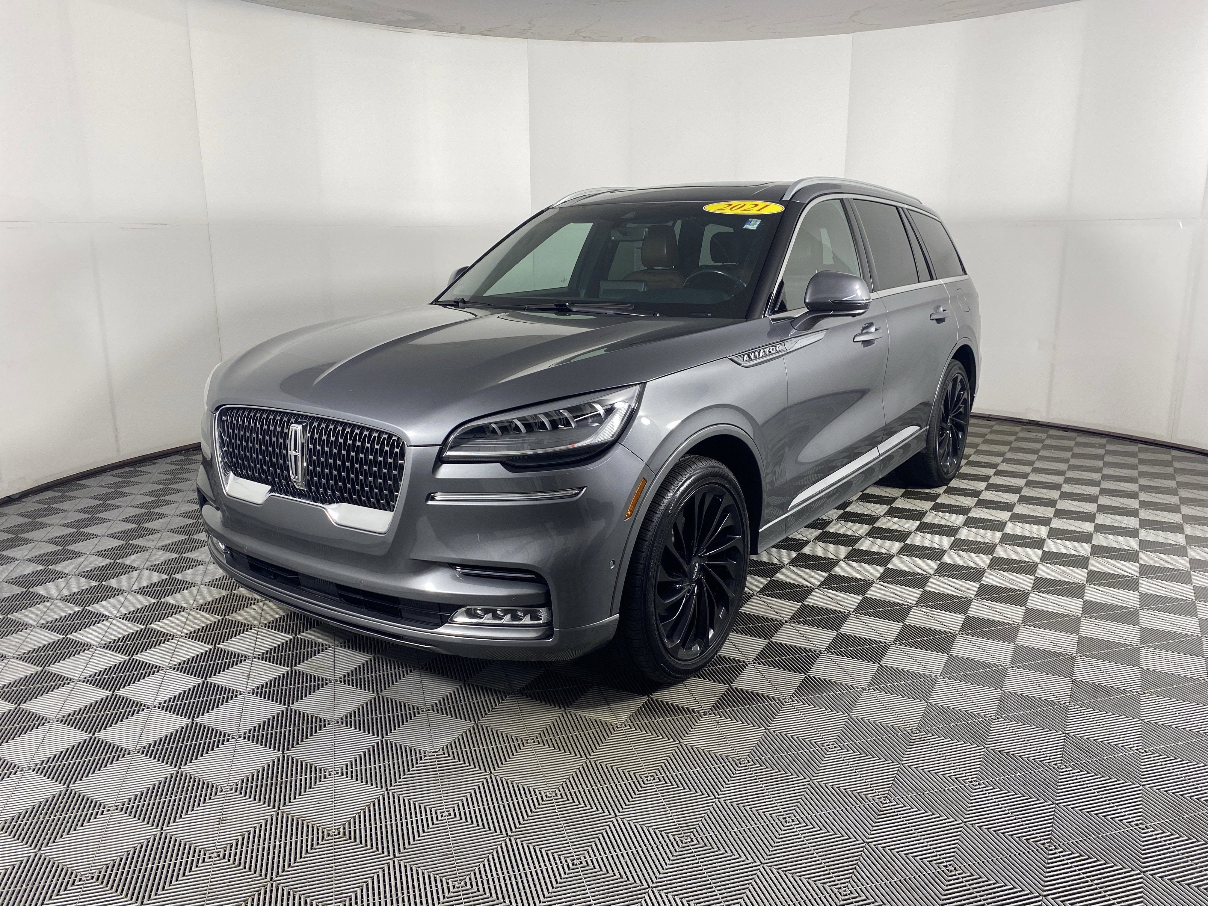 Used 2021 Lincoln Aviator Reserve w/ Equipment Group 208A image 13