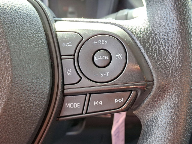 Used 2020 Toyota Corolla LE image 19