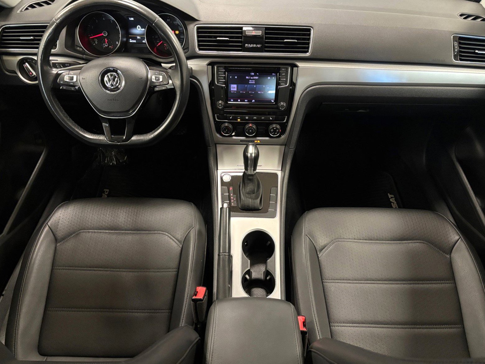 Used 2019 Volkswagen Passat 2.0T Wolfsburg FWD image 14