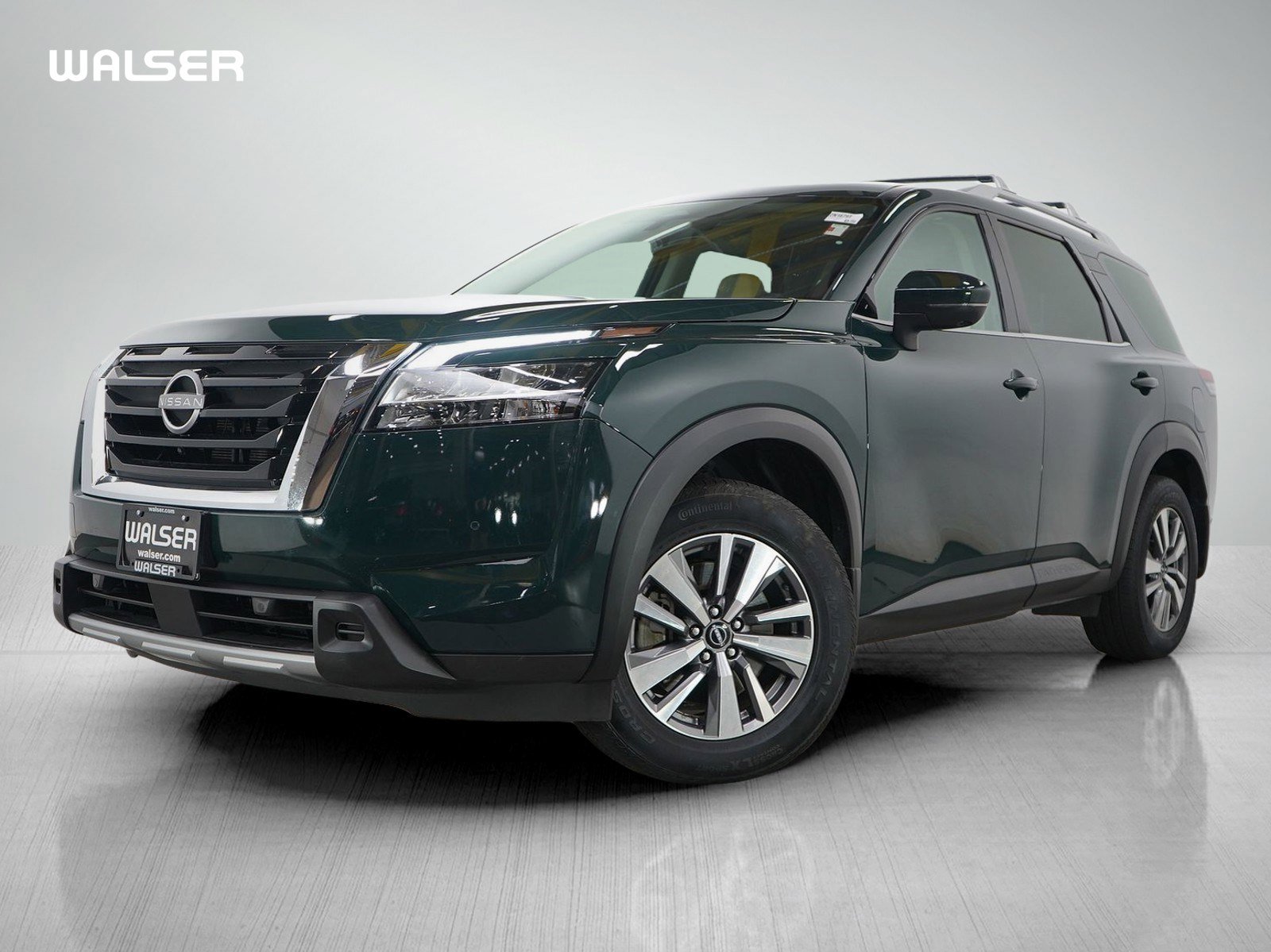 Used 2023 Nissan Pathfinder SL