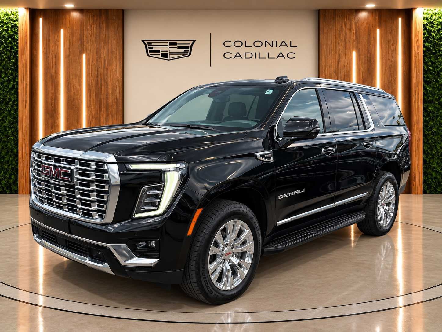 Used 2025 GMC Yukon XL Denali AWD/4WD image 3
