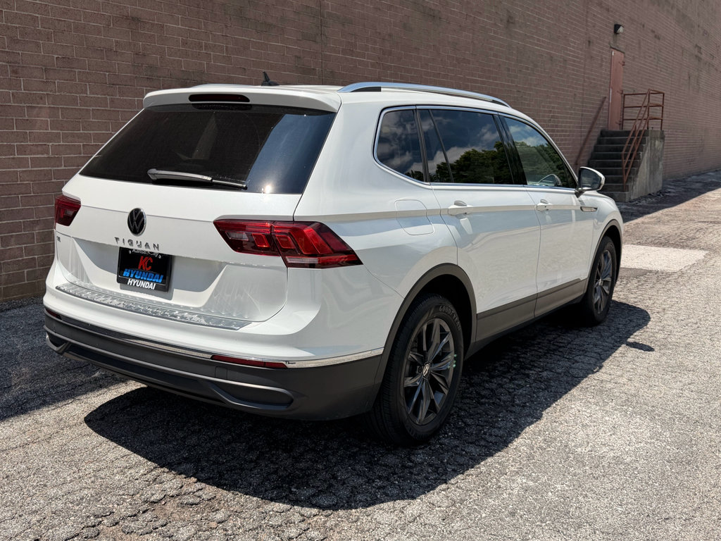 Used 2023 Volkswagen Tiguan SE FWD image 5