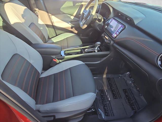 Used 2024 Nissan Kicks SR w/ SR Premium Package FWD image 19