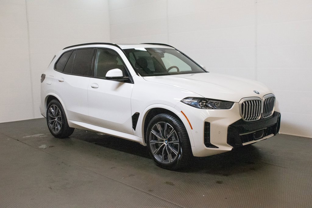 New 2026 BMW X5 xDrive50e w/ M Sport Package