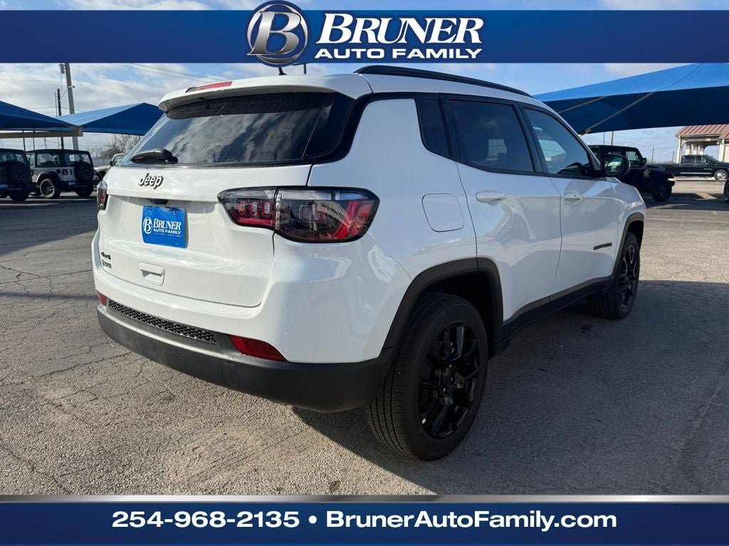 New 2026 Jeep Compass Latitude image 5
