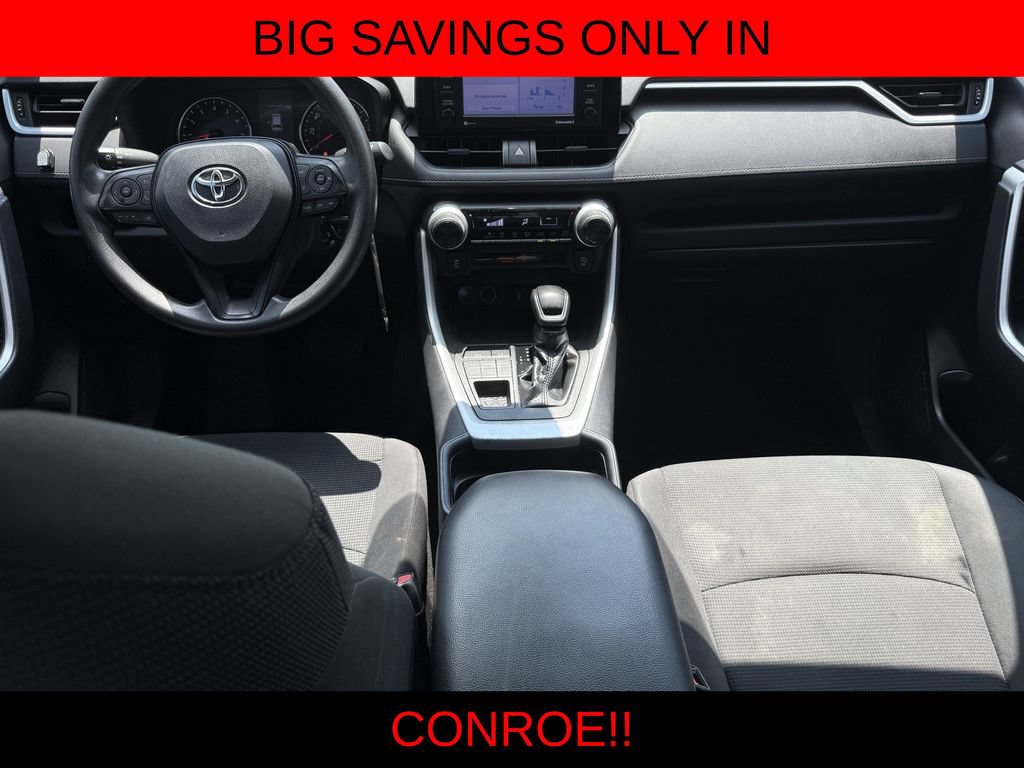 Used 2021 Toyota RAV4 LE AWD/4WD image 26