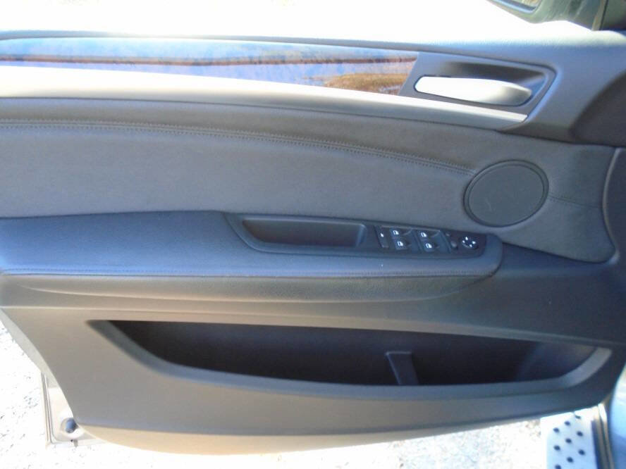 Used 2011 BMW X5 xDrive35i image 19