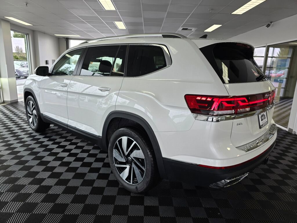 New 2025 Volkswagen Atlas Cross Sport SEL R-Line image 6