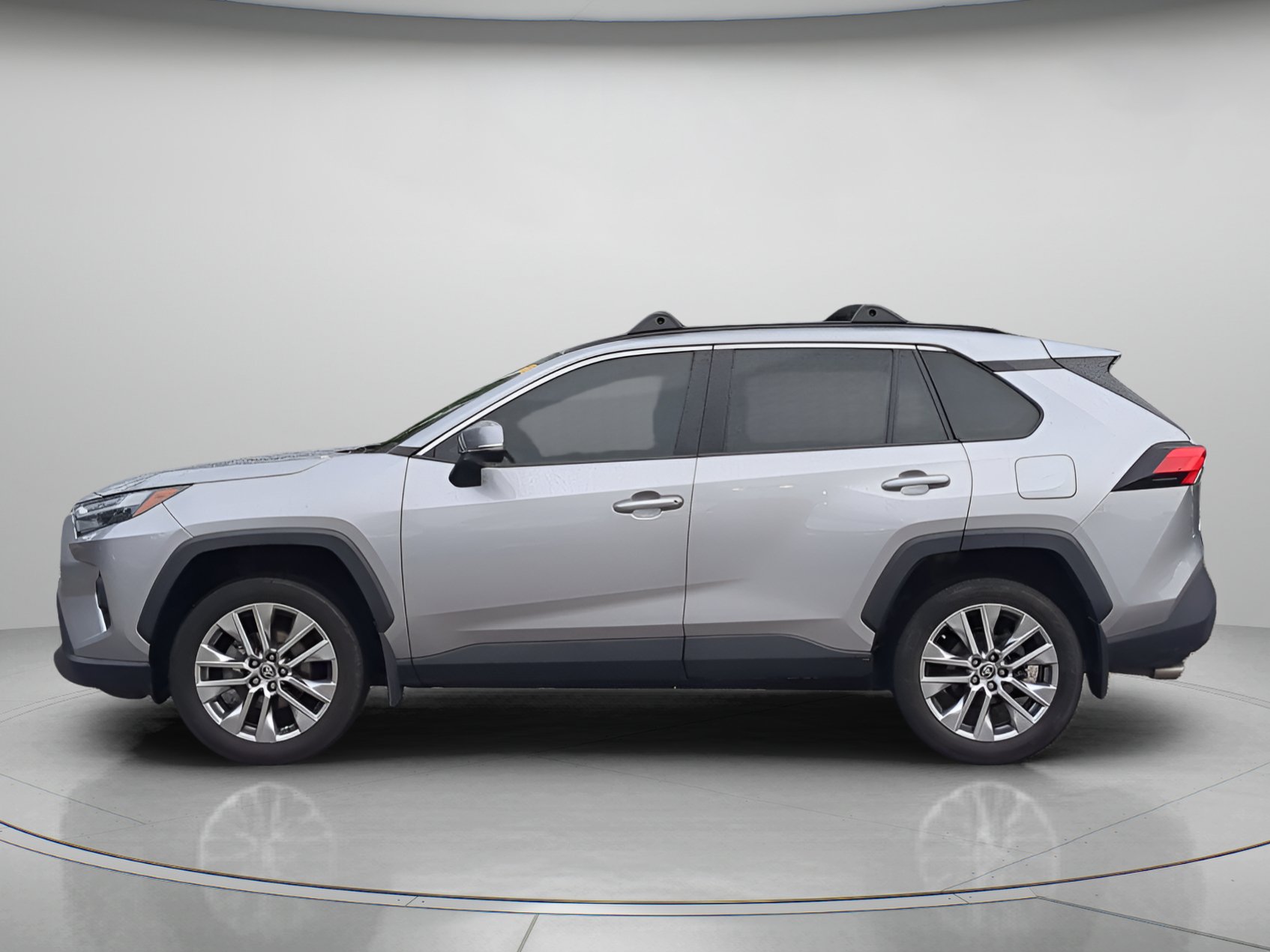 Used 2025 Toyota RAV4 XLE Premium w/ Weather Package FWD image 43